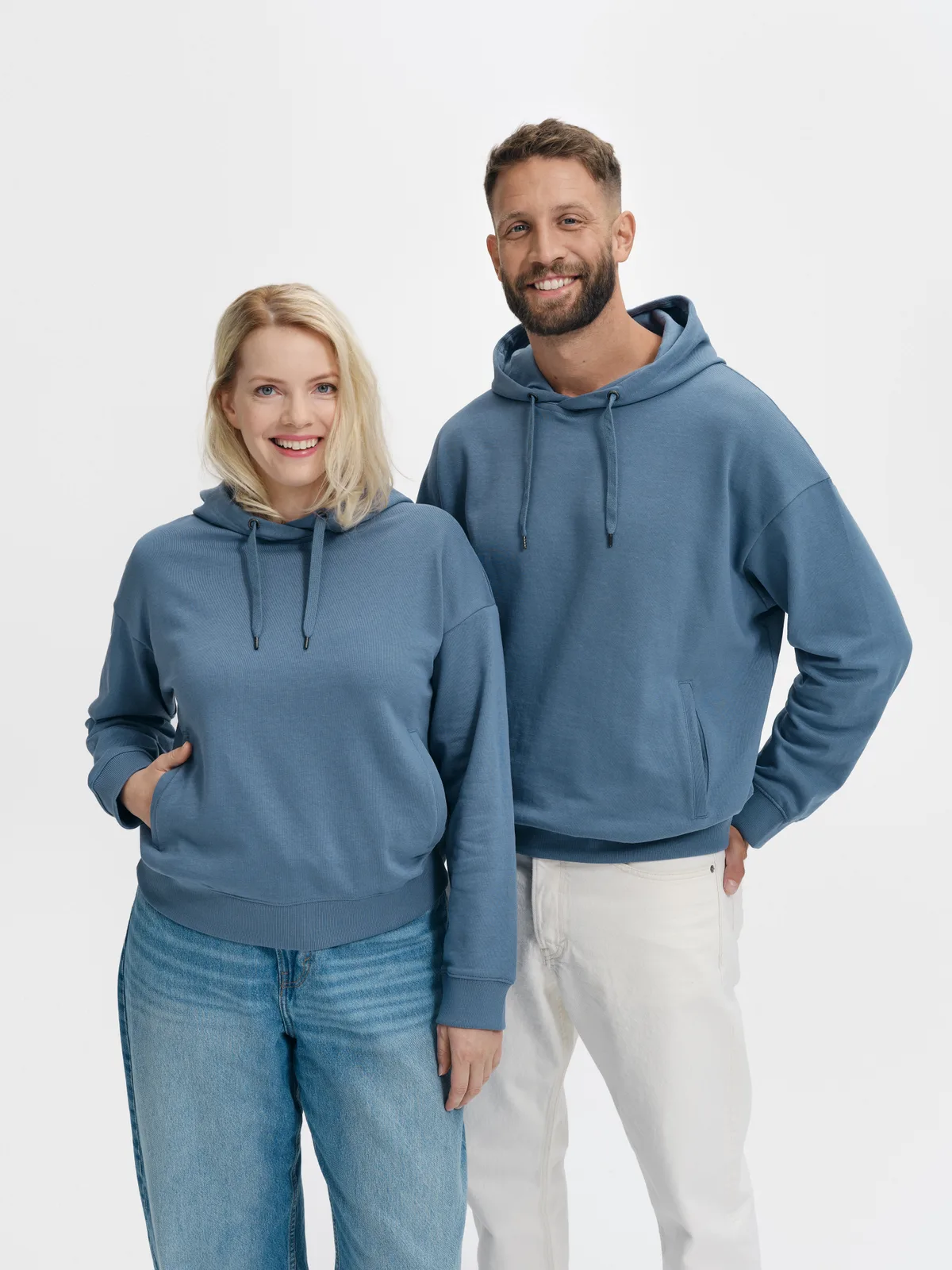 Stormforge - Sweatshirt men's 80% cotton 20% polyester  - 420 — fit and styling photograph 2